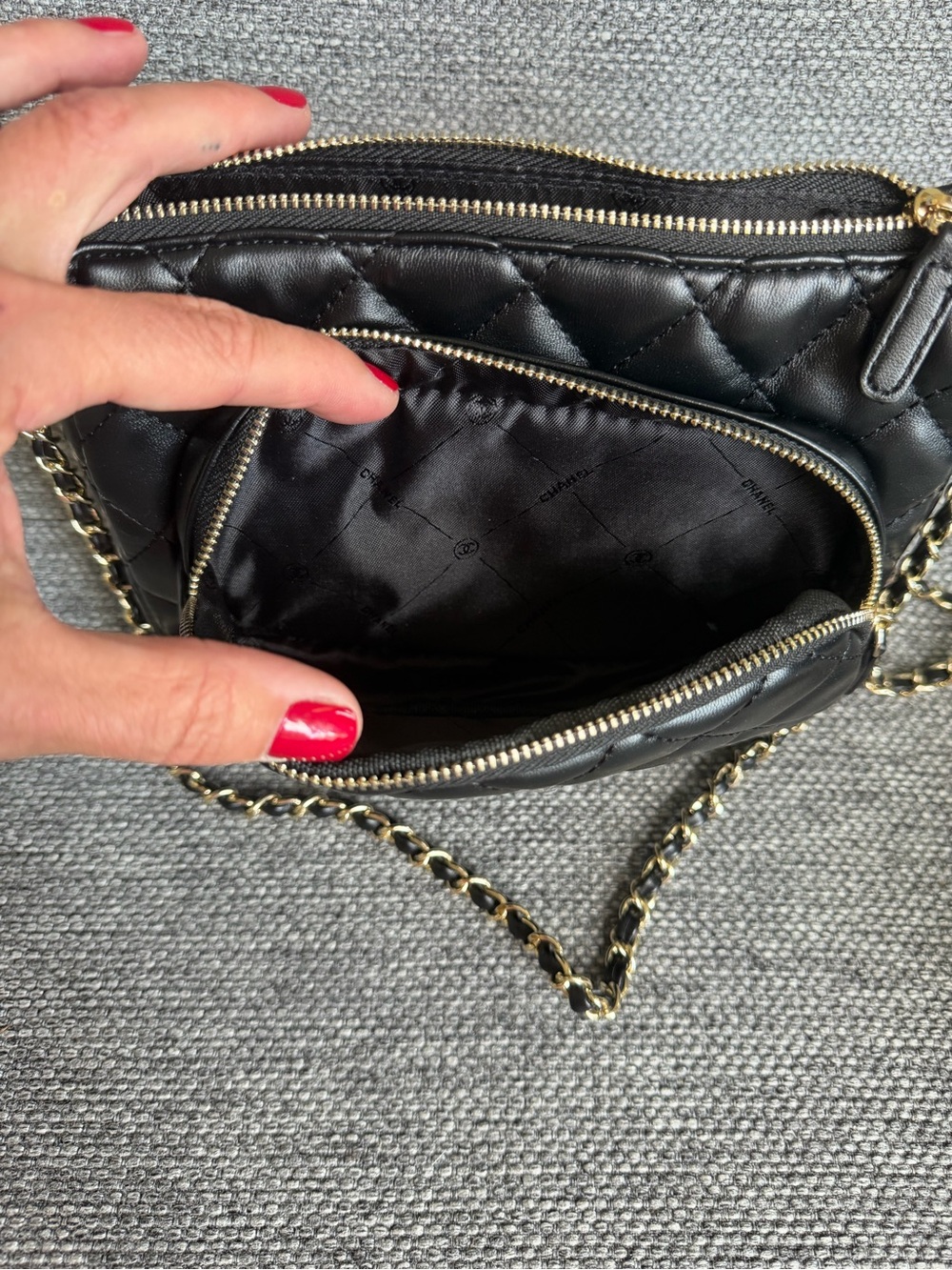 CHANEL Black Quilted Shoulder Bag with Gold Hardware - Picture 10 of 14